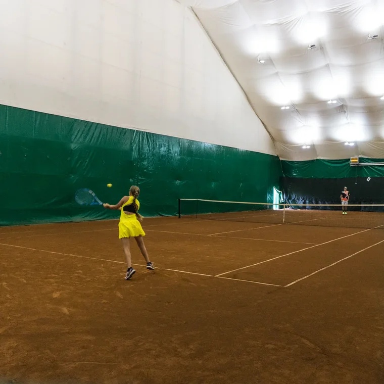 «Тосно-теннис Клуб» - современный теннисный комплекс