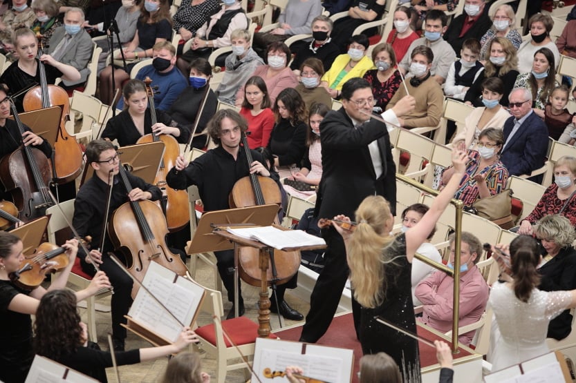Всероссийский юношеский симфонический оркестр и мнения петербуржцев