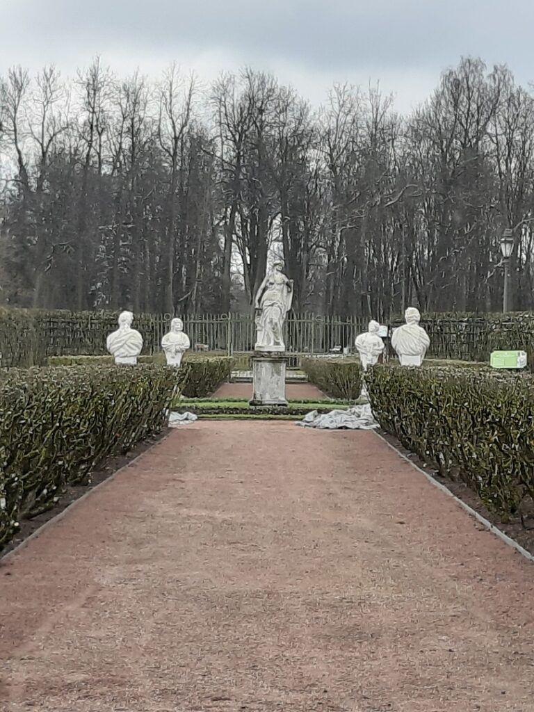 Гатчинский парк готов к встрече гостей